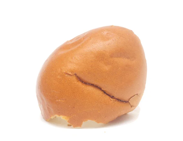 Feio mordido fora pão de hambúrguer invertido isolado no fundo branco — Fotografia de Stock