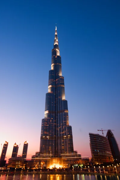 Бурдж Халіфа Дубай найвищою будівлею в світі. Місто Дубай — стокове фото