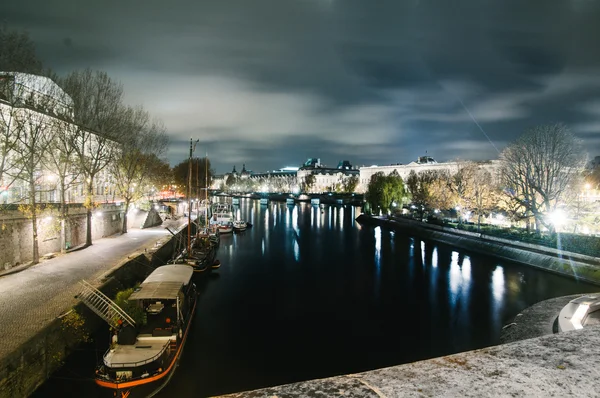 Seine, Paris, France — стоковое фото