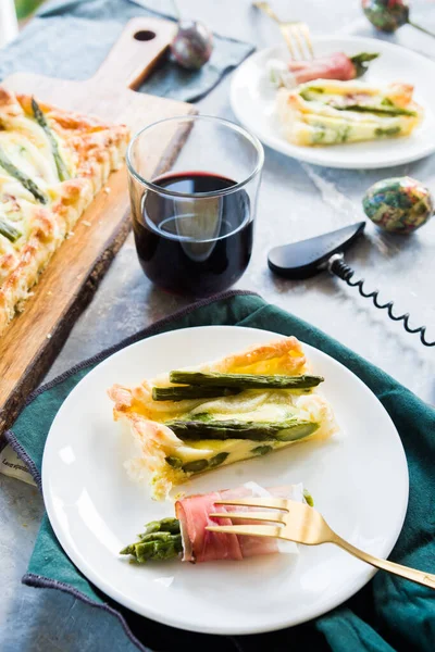 Step Step Recipe Preparation Asparagus Speck Tart Made Egg Yolk — Stock Photo, Image