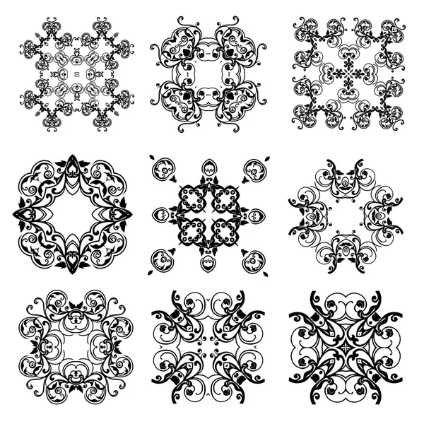 Set van ornamenten zwart witte kaarten met mandala's. — Stockvector