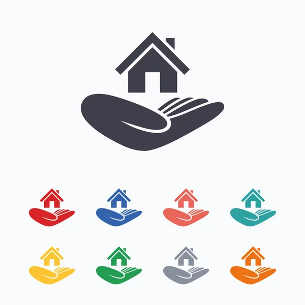 Panneau d'assurance habitation. Main tient le symbole de la maison . — Image vectorielle