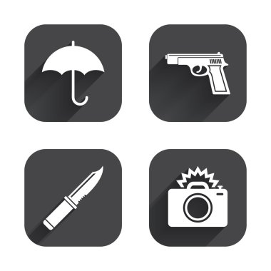 Bıçak, şemsiye ve fotoğraf fotoğraf makinesi.