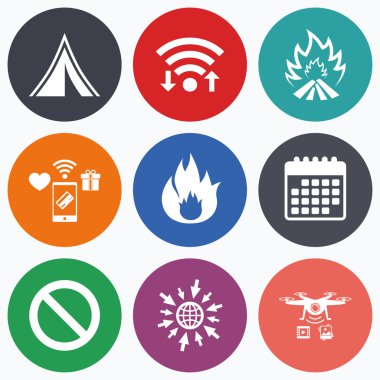 Turist kamp çadır işareti. Yangın alev simgeler.