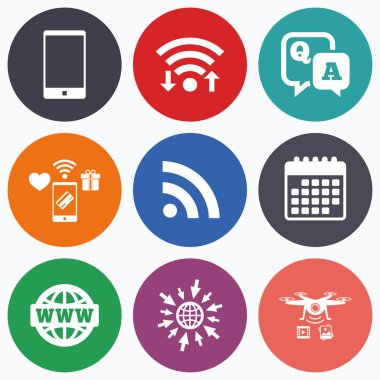 Soru cevap simgesi. Smartphone ve sohbet balonu