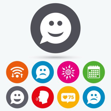 Konuşma balonu gülümsemek yüz simgeleri. 