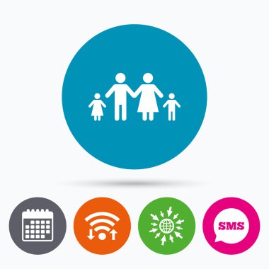 İki çocuklu tam aile  