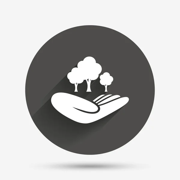 Salva il cartello della foresta. mano tiene albero simbolo — Vettoriale Stock