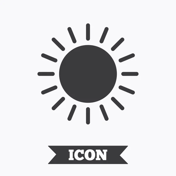 Sun icon. Sunlight summer symbol. — Stock Vector