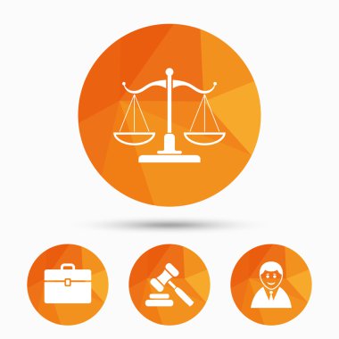 Adalet ölçekler simgesi. Açık artırma çekiç ve dava.