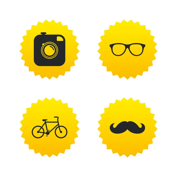 Hipster icono de la cámara de fotos. Símbolo gafas . — Archivo Imágenes Vectoriales