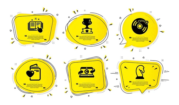 抄写笔记本 技术文档和Vinyl记录图标的简易设置 黄色的语音气泡 有斑点效果 优胜杯 爱情文档和营销策略标志 — 图库矢量图片