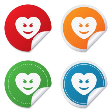 kalp yüz simgesi gülümse. gülen yüz simgesi.