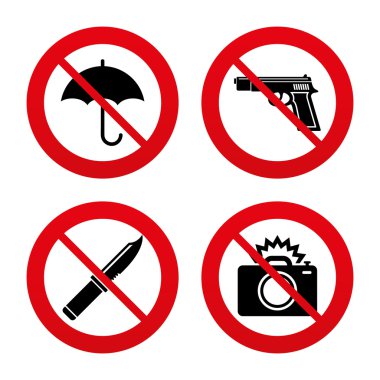 Bıçak, şemsiye ve fotoğraf fotoğraf makinesi.