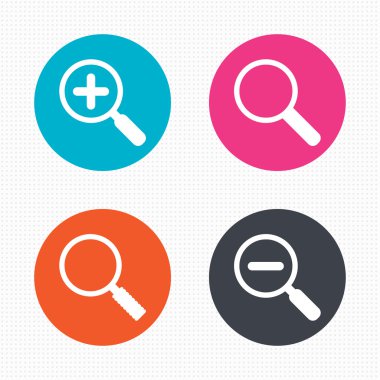 Büyüteç cam kutsal kişilerin resmi.