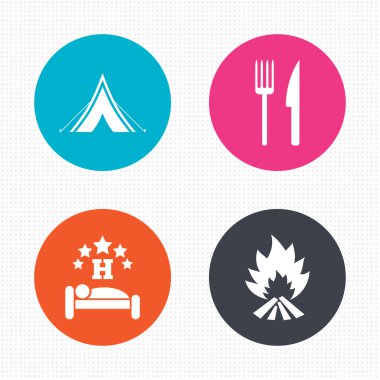 Yemek, uyku, kamp çadır ve yangın