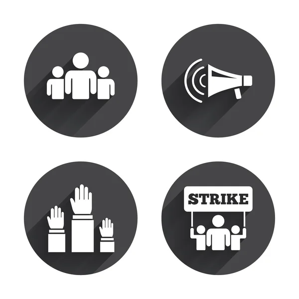 Strike group of people. — Stock Vector