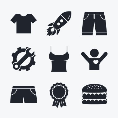 Giysi işaretler. T-shirt ve şort ile pantolon.