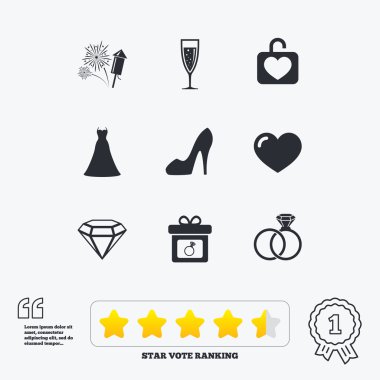 Düğün, nişan simgeler. Kalp soyunma.