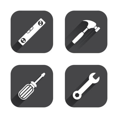 tornavida ve kabarcık seviyesi, çekiç.