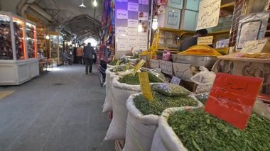 İsfahan 'daki Gheisari Çarşısı