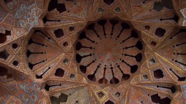 Ali Qapu Palace music hall ceiling — Stock Video