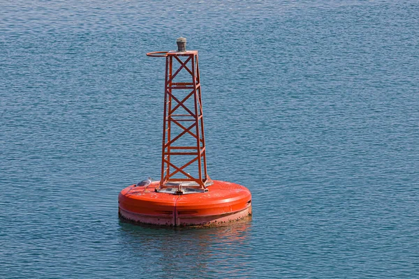 Rode baken op Ionische zeewaterroute — Stockfoto