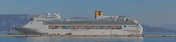 Costa Victoria cruiser anchored in the port of Corfu Greece — Stock Photo, Image