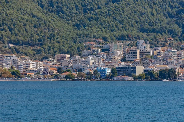 Costa della città di Igoumenitsa — Foto Stock