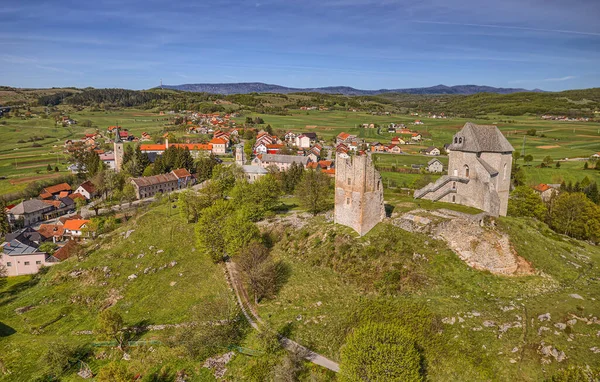 Remains of the fort Sokolac in Brinje — Stock Photo, Image