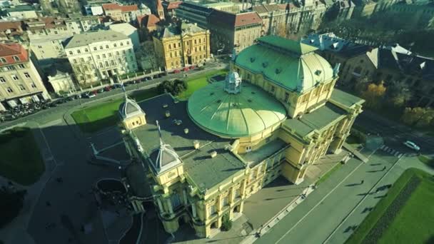 Théâtre national croate à Zagreb - aérien — Video