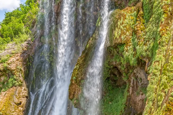 Şelale put yakın çekim — Stok fotoğraf