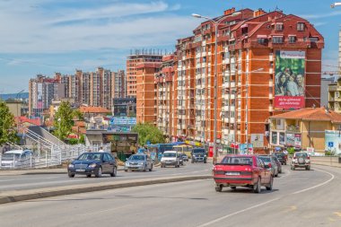 Priştine 'de yeni binalar