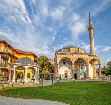 Priştine 'deki Fatih Camii