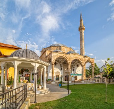 Priştine 'deki Fatih Camii