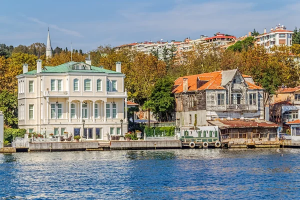 Yenikoy Istanbul coastal — Stock Photo, Image