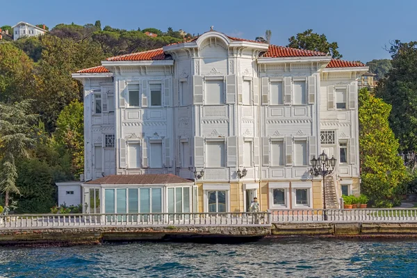 Kanlica Istanbul - view from the Bosphorus — Stock Photo, Image