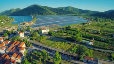 Ston Tuzla tankları, hava