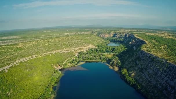 Brljan lake, aerial — Stock Video