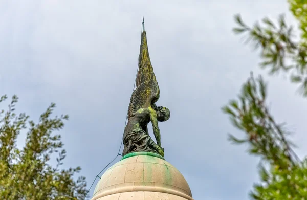 Mausoleum angel staty — Stockfoto