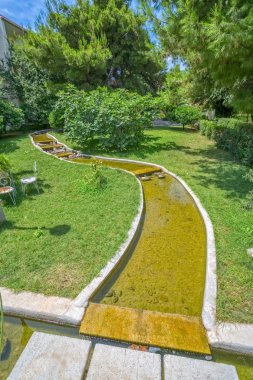 Küçük parkta akışında