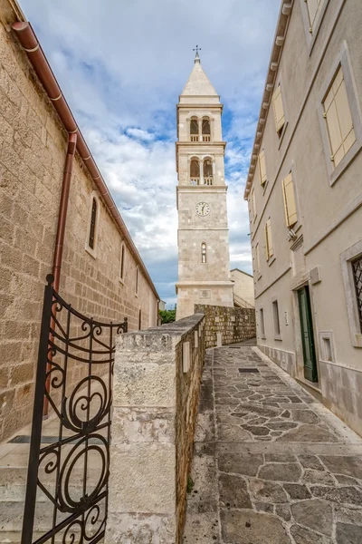 Wieża kościoła Supetar — Zdjęcie stockowe