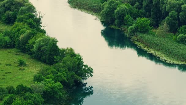 Caudal del río Krka — Vídeo de stock