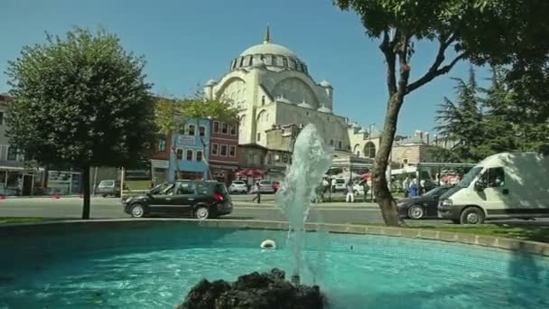 Moskén Mihrimah Sultan från park, Istanbul — Stockvideo