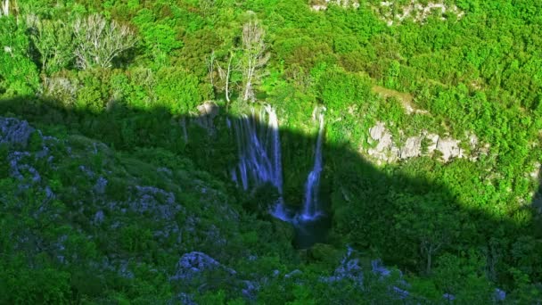 Cascada de Manojlovac Río Krka — Vídeo de stock