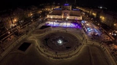 Zagreb 'in merkezindeki buz parkı
