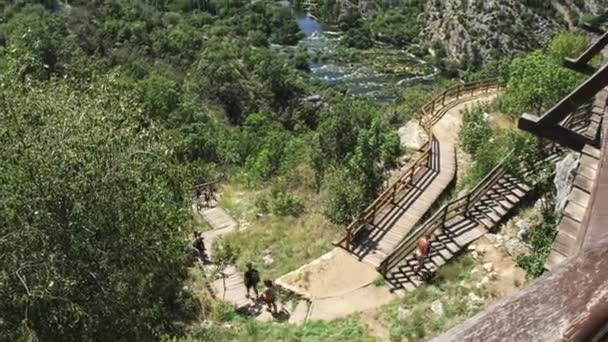 Krka trilha parque natural — Vídeo de Stock