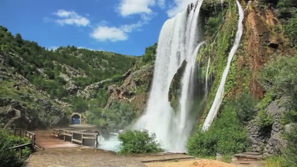 Cachoeira Krcic em Knin — Vídeo de Stock