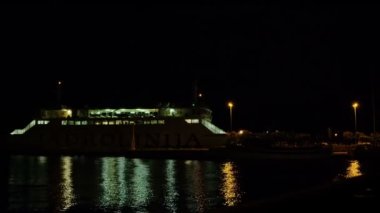 Supetar, gelen feribot