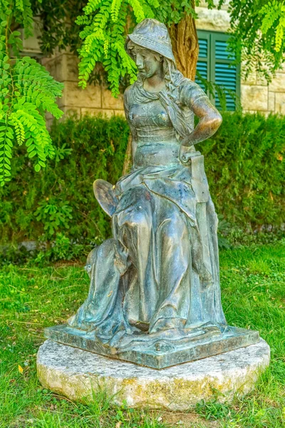 Girl statue